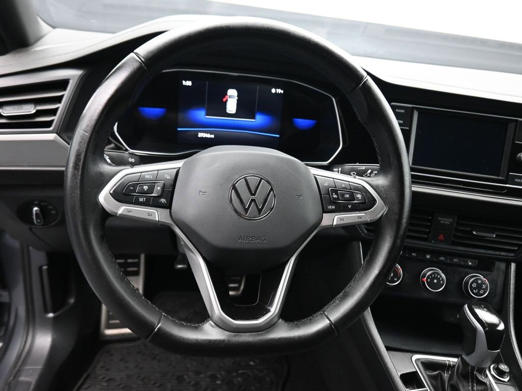Used 2024 Volkswagen Jetta Sport image 14