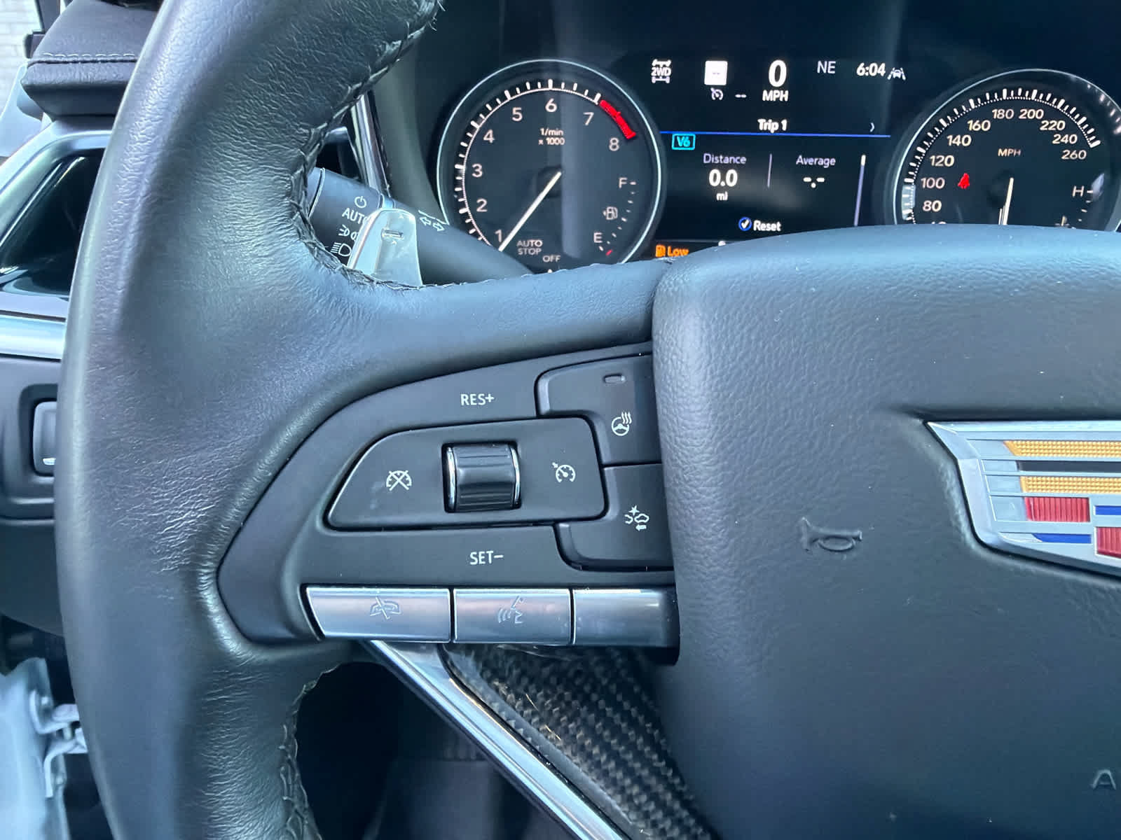 Used 2024 Cadillac XT6 Sport w/ LPO, ONYX Package AWD/4WD image 23