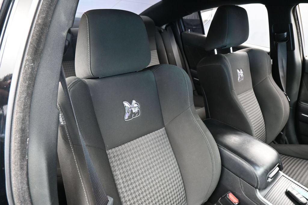 Used 2020 Dodge Charger Scat Pack w/ Driver Convenience Group RWD image 40