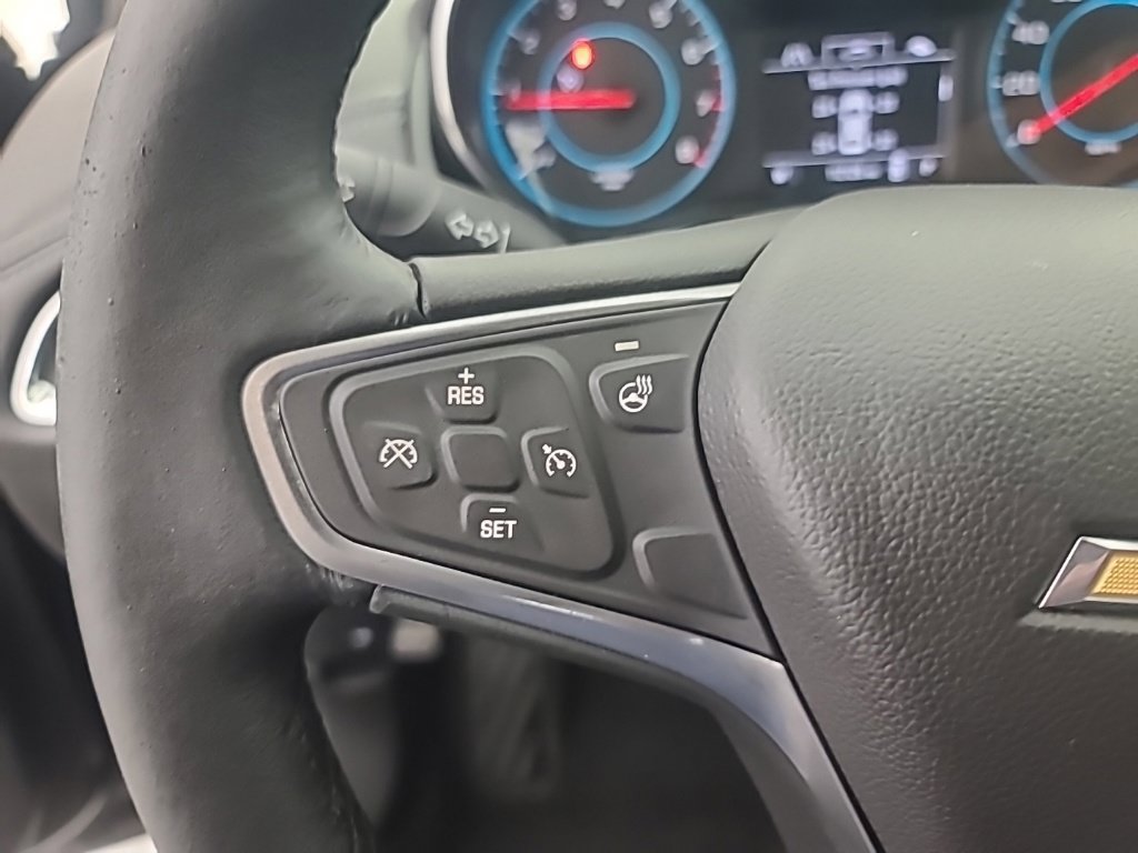 Used 2017 Chevrolet Cruze Premier FWD image 27