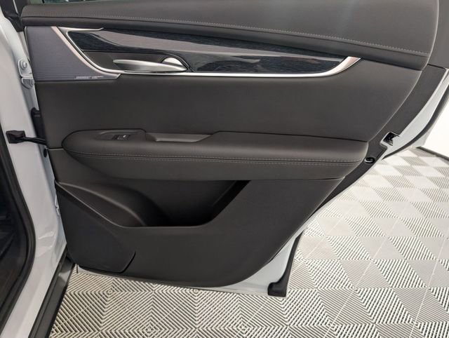 Used 2025 Cadillac XT5 Premium Luxury image 33