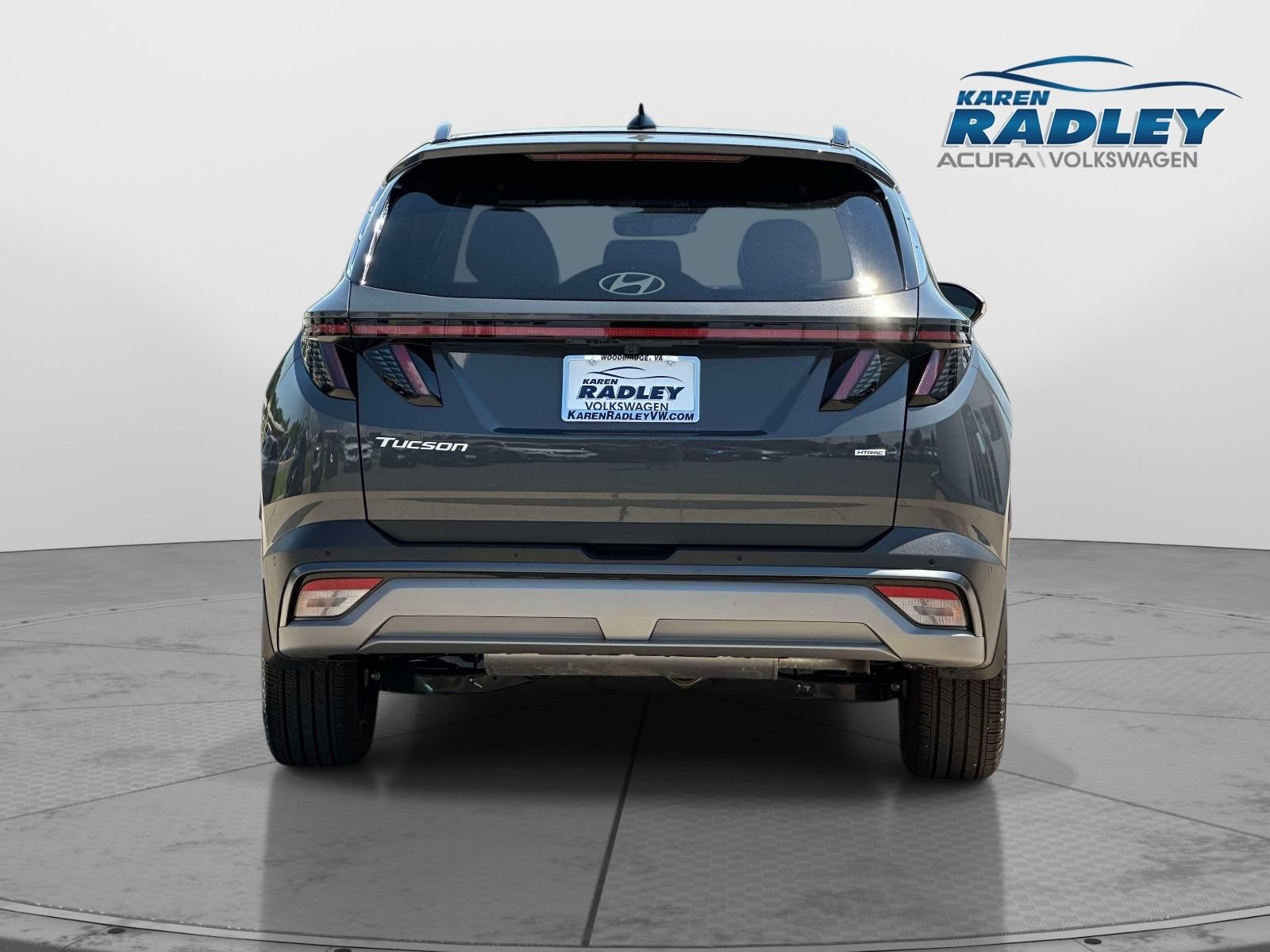 Used 2025 Hyundai Tucson Limited AWD/4WD image 3