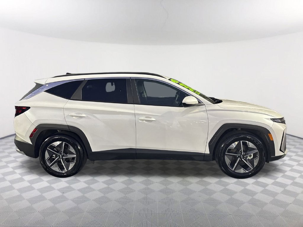 Used 2025 Hyundai Tucson SEL FWD image 4