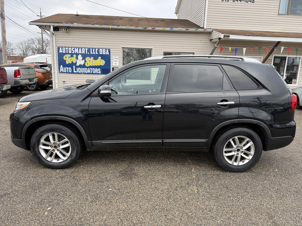 Used 2015 Kia Sorento LX image 3