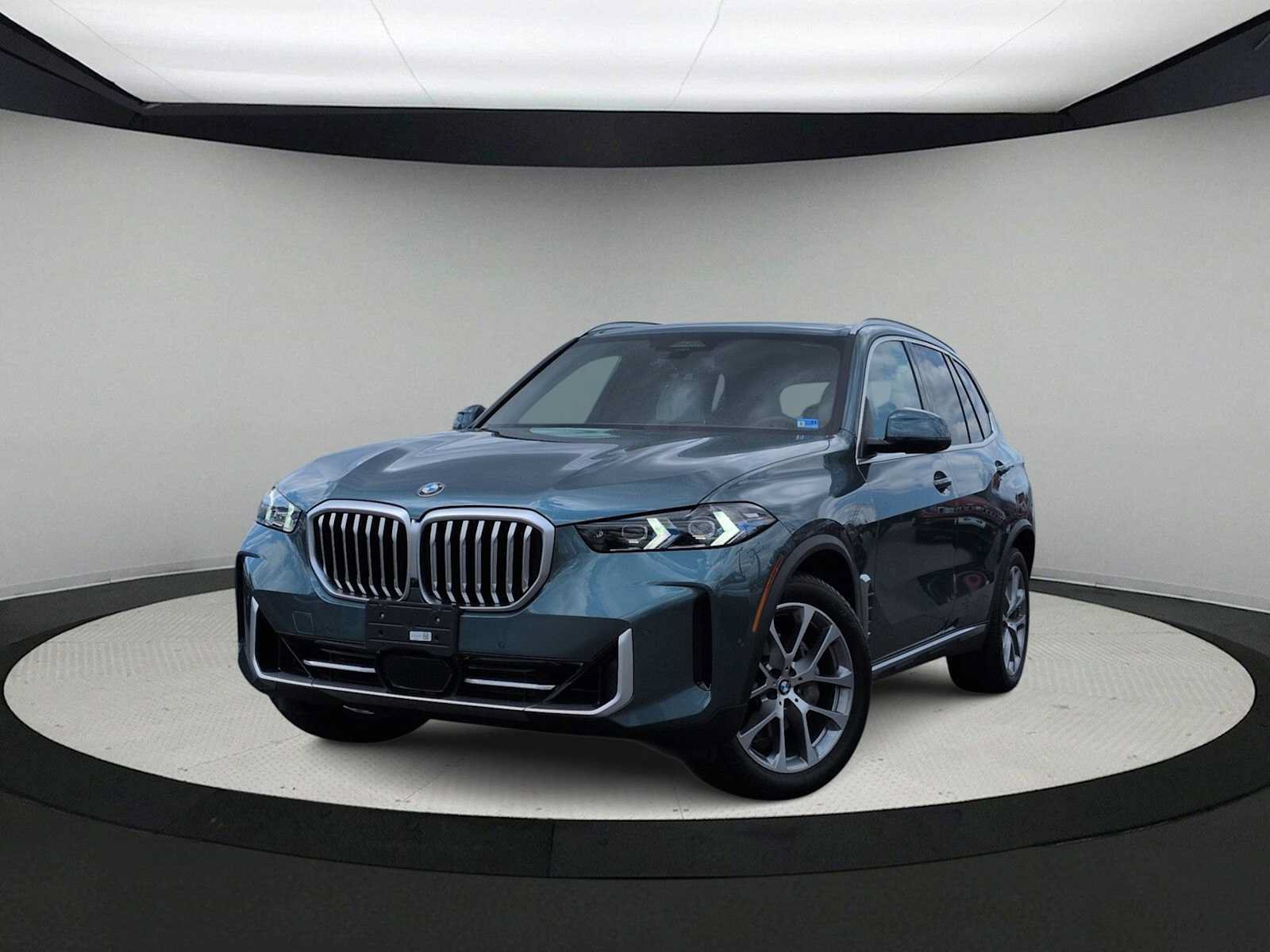 Used 2024 BMW X5 xDrive40i w/ Premium Package AWD/4WD video 1