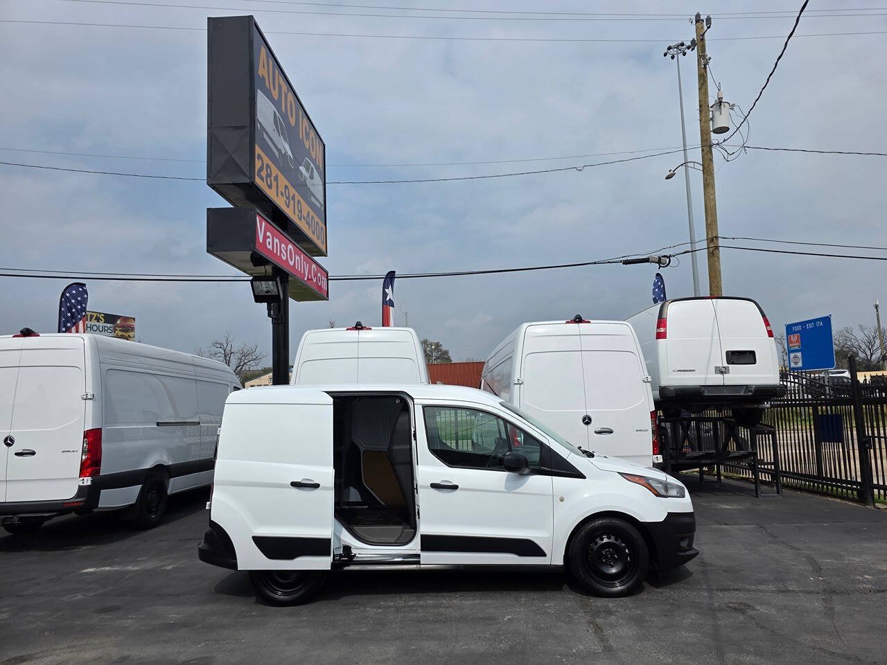 Used 2022 Ford Transit Connect XL FWD image 5