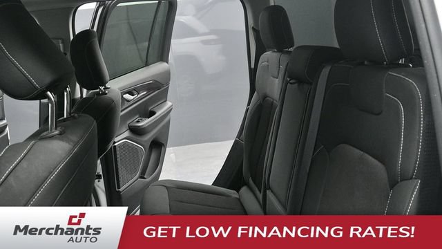 Used 2022 Jeep Grand Cherokee Laredo w/ Luxury Tech Group I AWD/4WD image 21