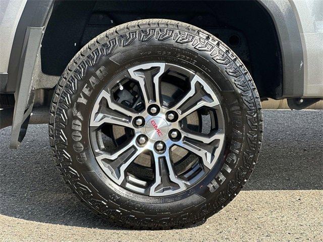 Used 2024 GMC Canyon AT4 w/ Canyon Safety Plus Package image 32