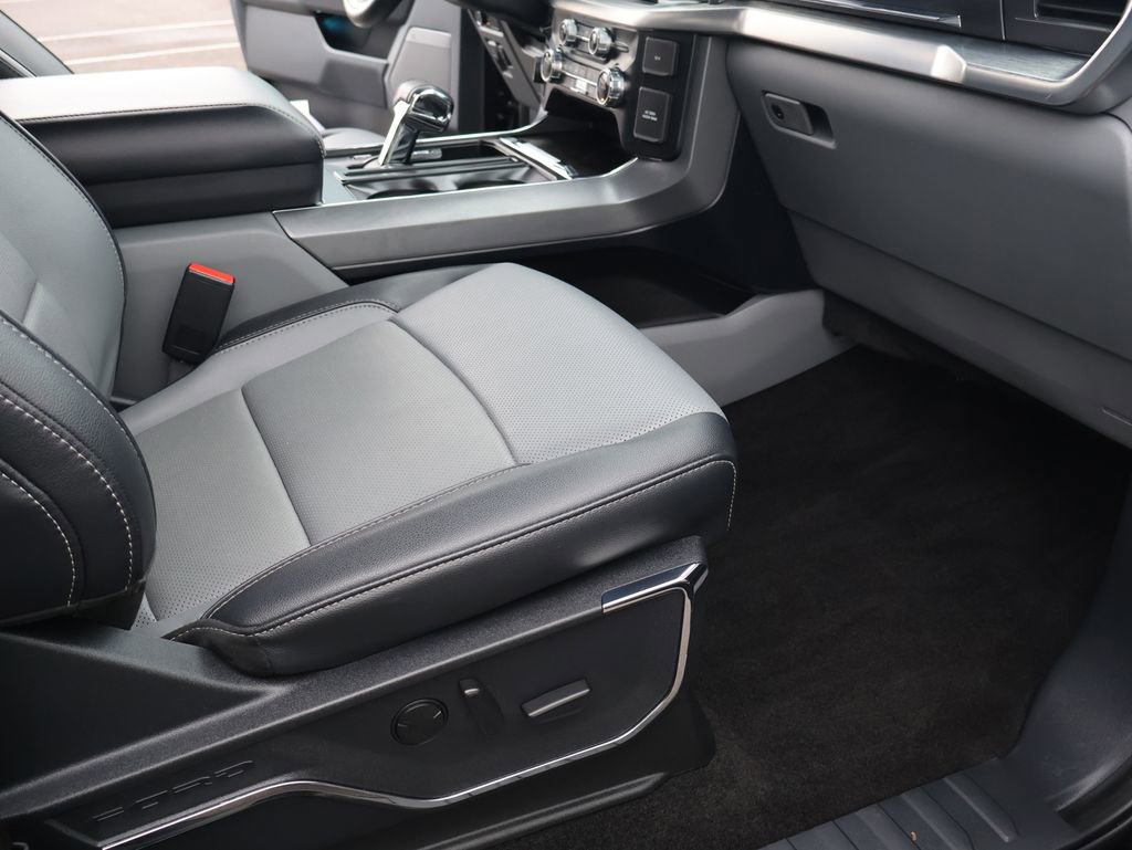 Used 2022 Ford F150 Lariat w/ Equipment Group 501A Mid image 33