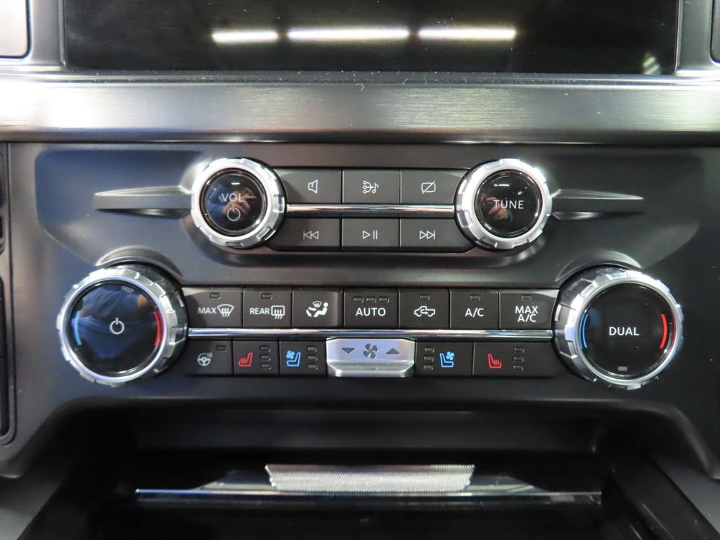 Used 2024 Ford F250 Lariat w/ Sport Appearance Package AWD/4WD image 55