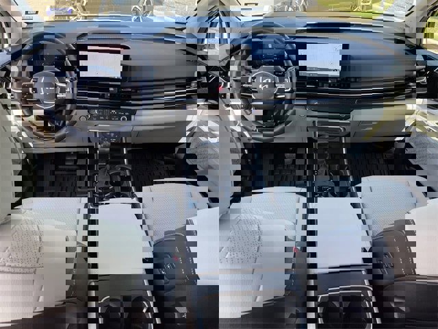 Used 2026 Kia Carnival SX Prestige image 9