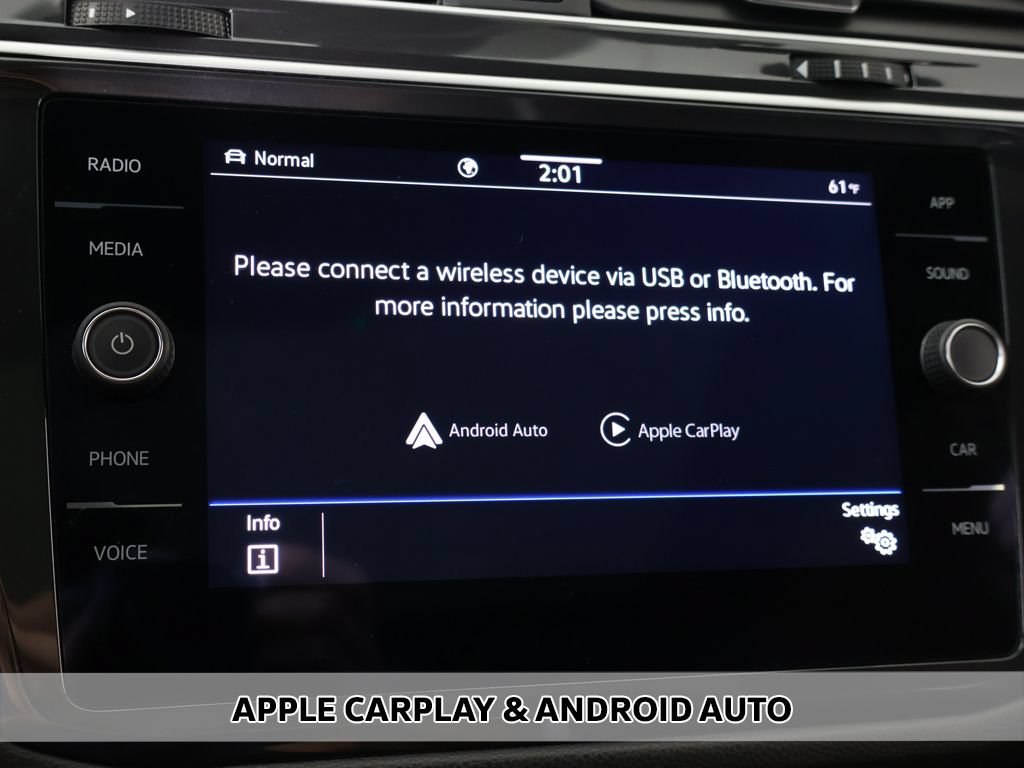 Used 2024 Volkswagen Tiguan SE R-Line AWD/4WD image 8