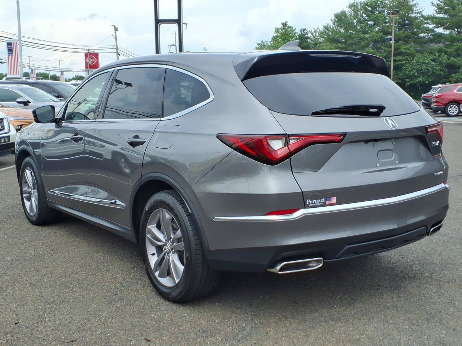 Used 2022 Acura MDX SH-AWD image 6