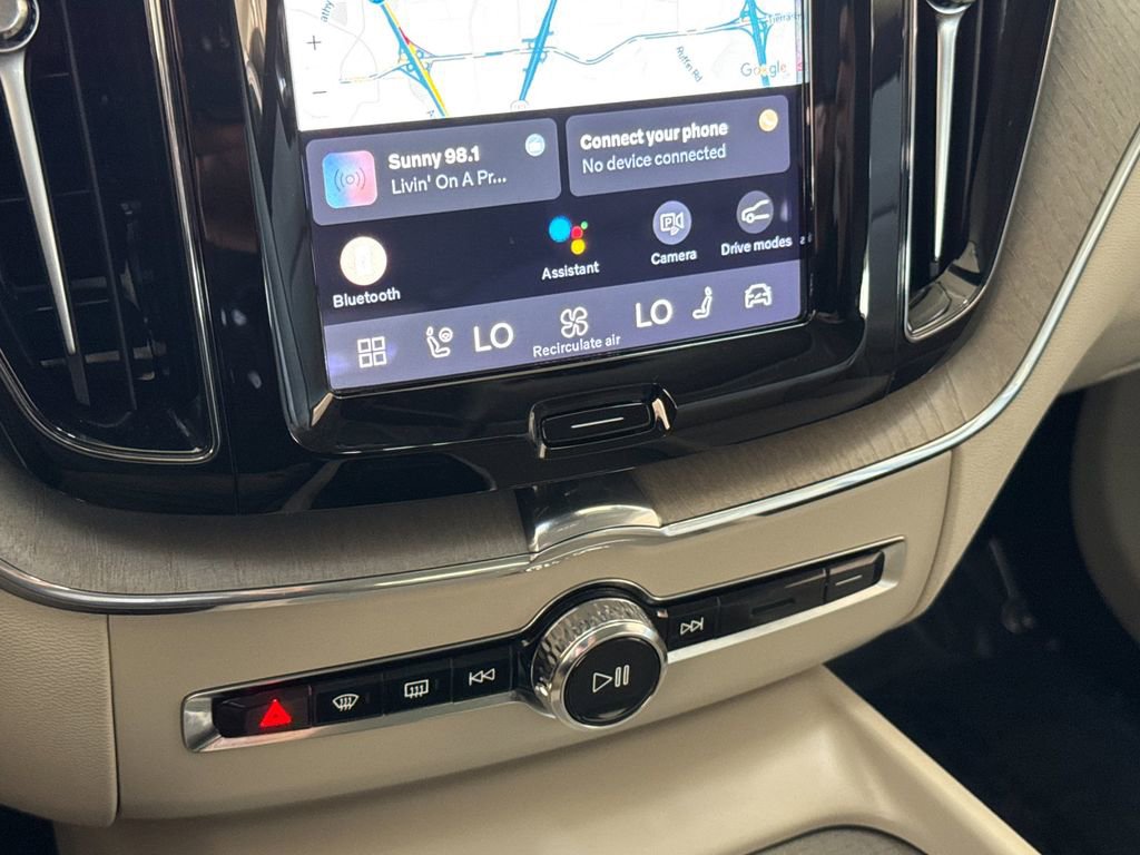 Certified 2023 Volvo XC60 B5 Plus w/ Climate Package AWD/4WD image 20