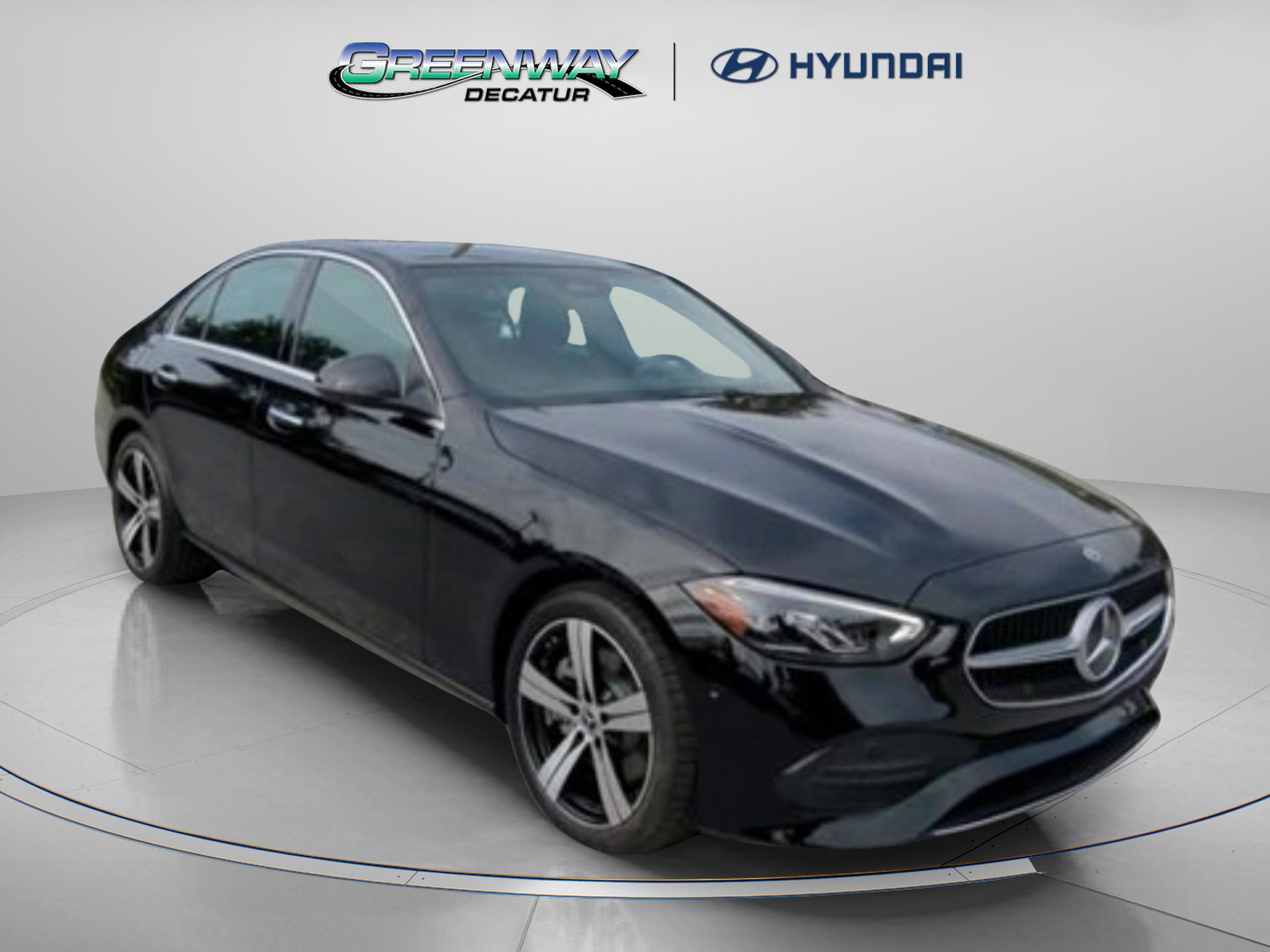 Used 2025 Mercedes-Benz C 300 Sedan image 2