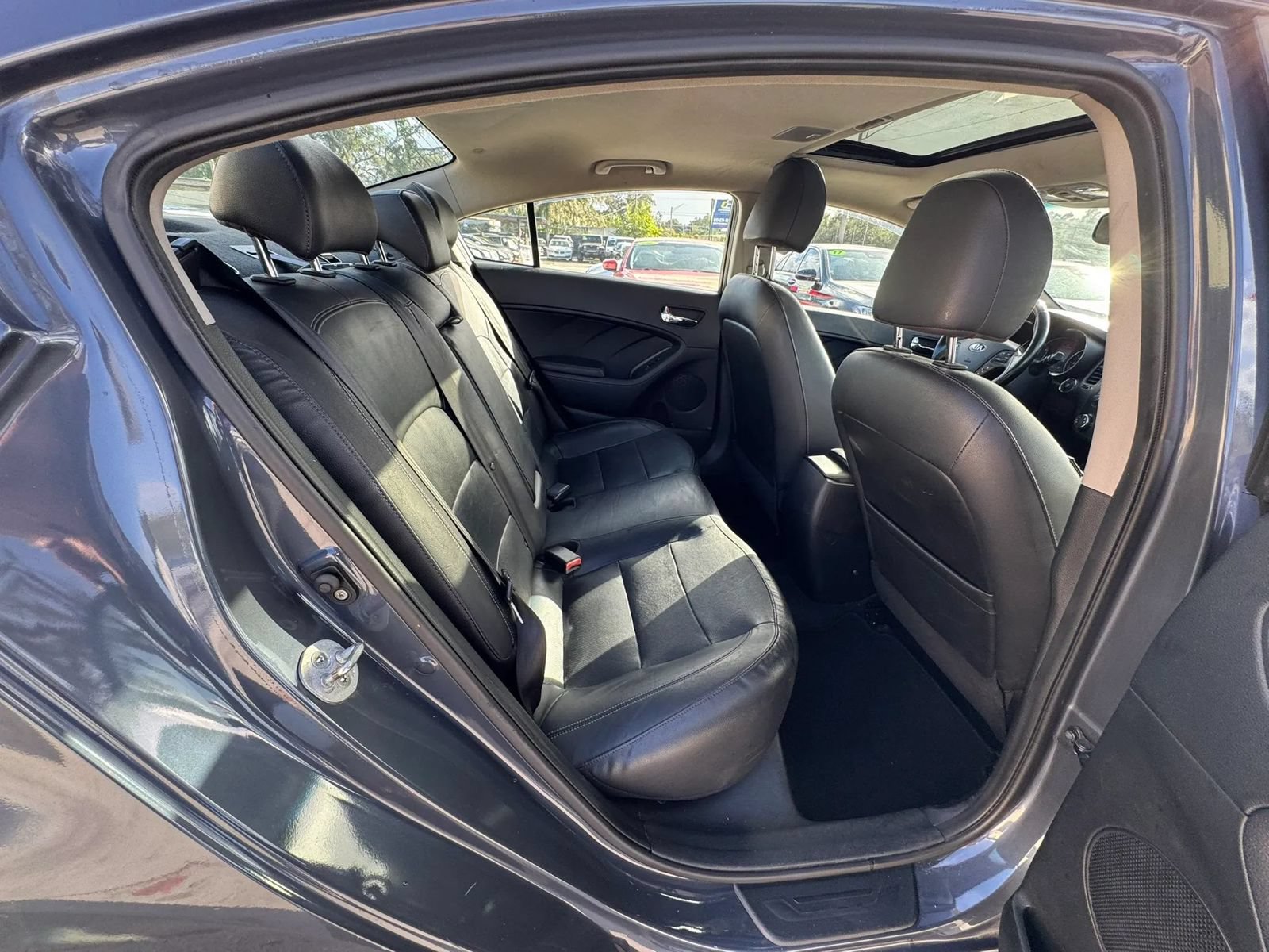 Used 2014 Kia Forte EX w/ Premium Package FWD image 17