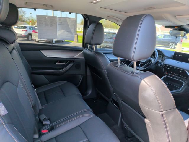 Used 2024 MAZDA CX-90 3.3 Turbo w/ Preferred Package AWD/4WD image 17