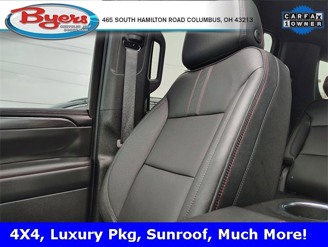 Used 2024 Chevrolet Suburban RST w/ Luxury Package image 28