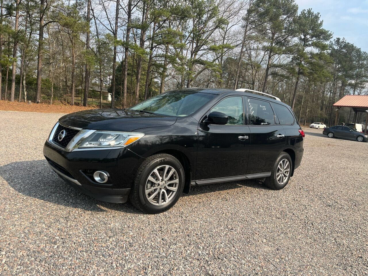 Used 2015 Nissan Pathfinder SV w/ Cargo Package image 2