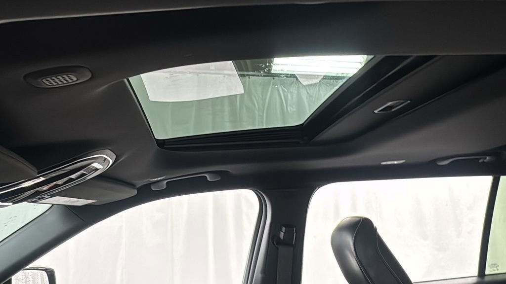 Used 2023 Jeep Grand Cherokee L Laredo image 35