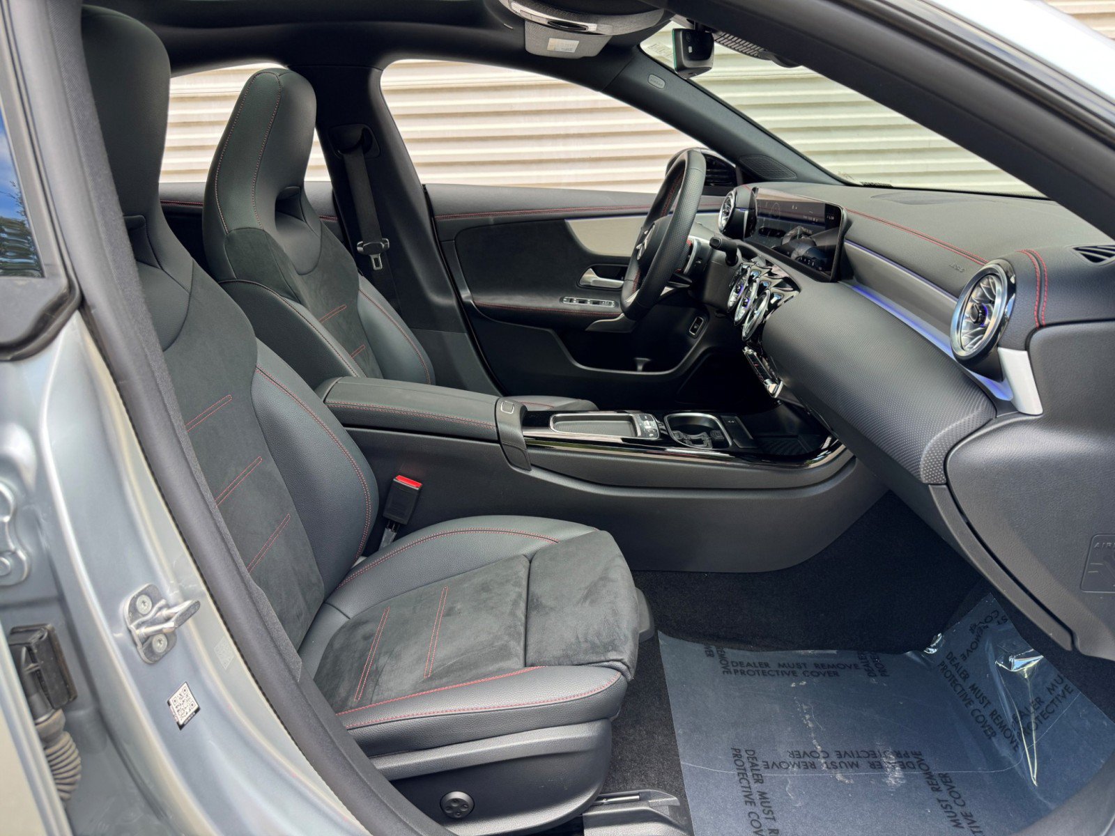 Used 2025 Mercedes-Benz CLA 250 image 16