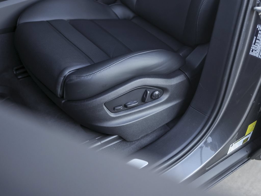 New 2026 Porsche Cayenne AWD/4WD image 16