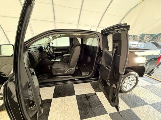 Used 2022 Chevrolet Colorado LT w/ Fleet Safety Package RWD image 16