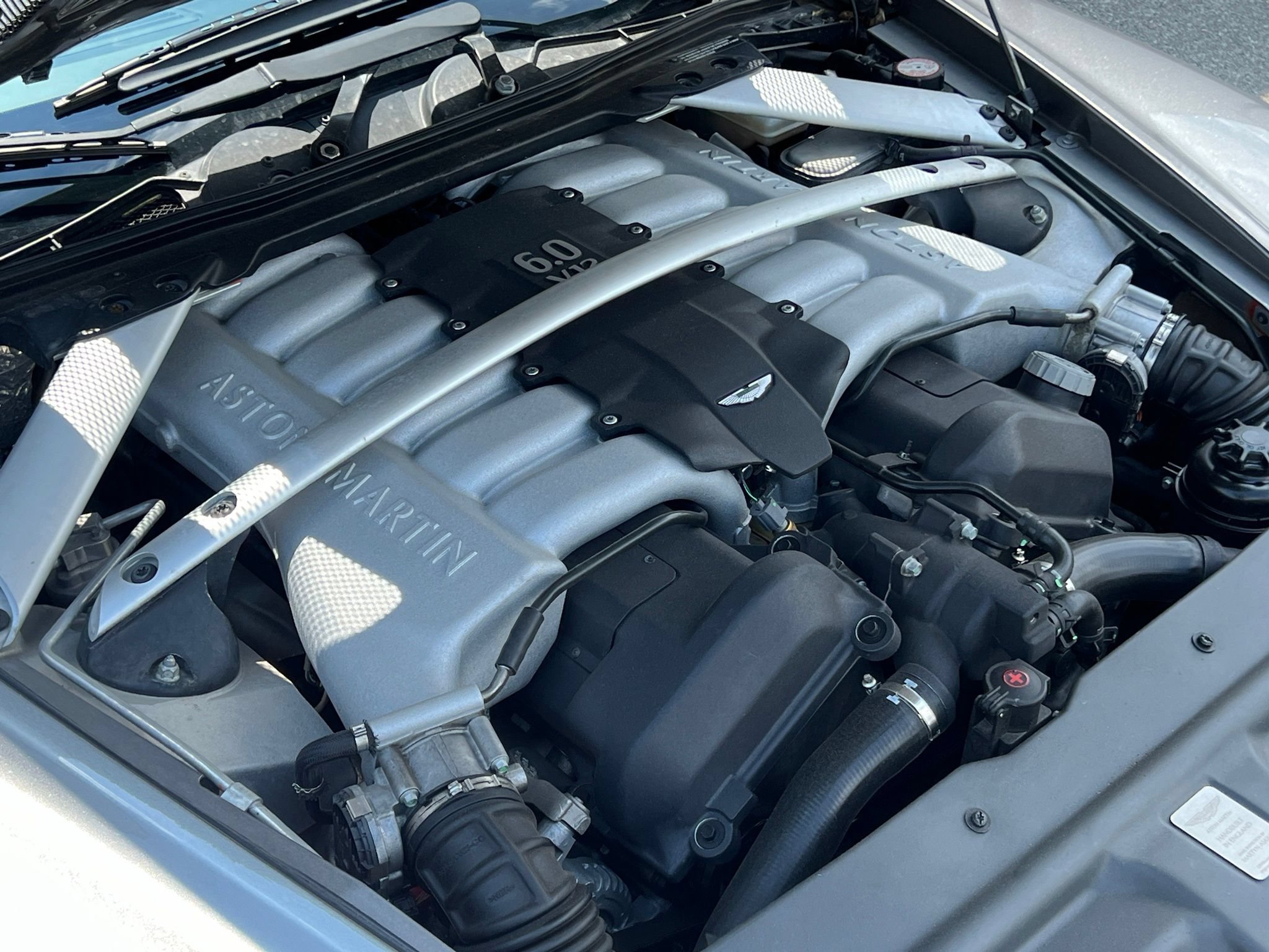 Used 2006 Aston Martin DB9 Volante RWD image 35