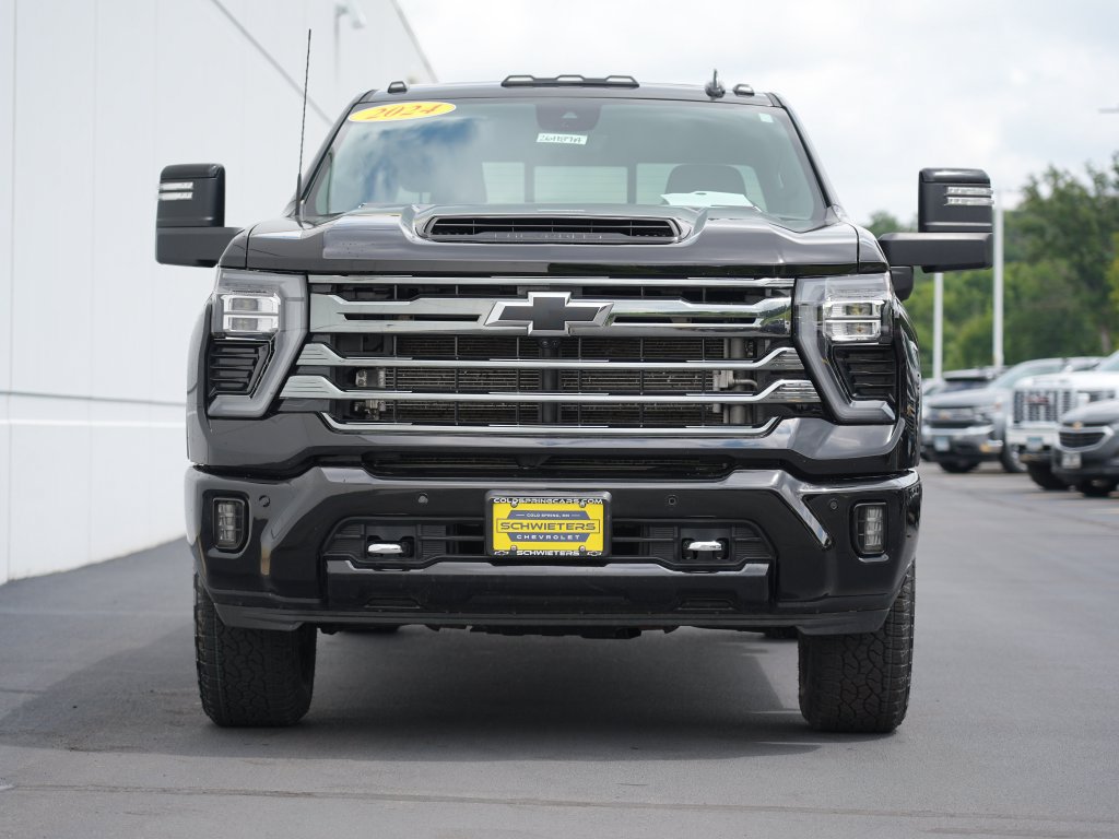 Certified 2024 Chevrolet Silverado 3500 High Country w/ High Country Premium Package AWD/4WD image 9