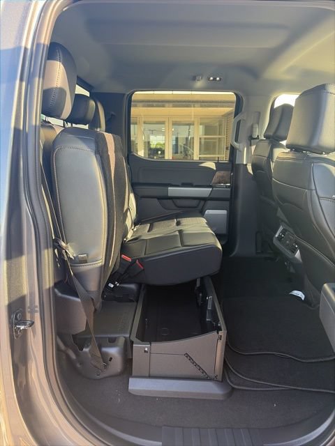 New 2026 Ford F350 Lariat w/ Black Appearance Package AWD/4WD image 23
