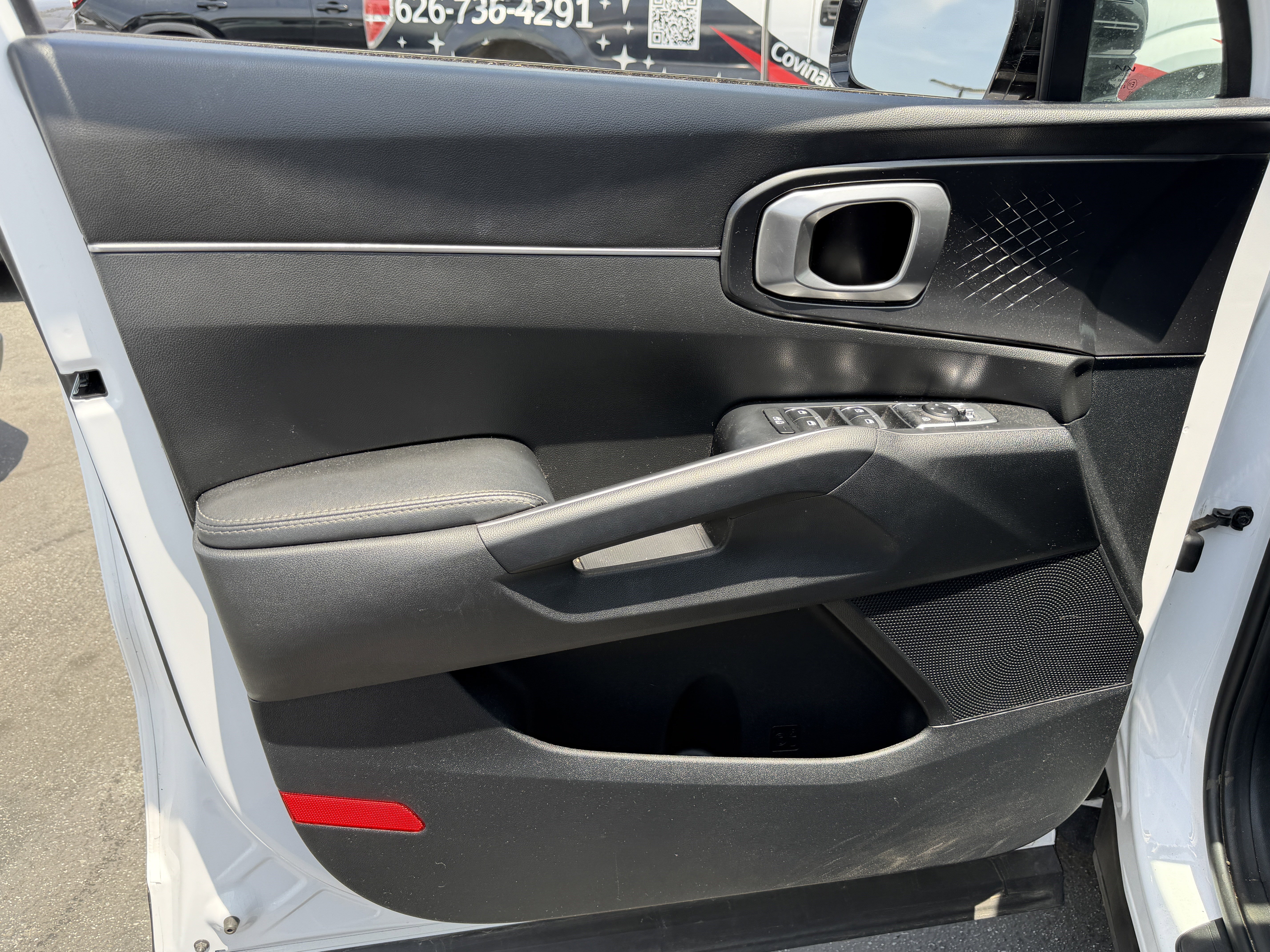 Certified 2022 Kia Sorento S w/ Panoramic Sunroof Package FWD image 10