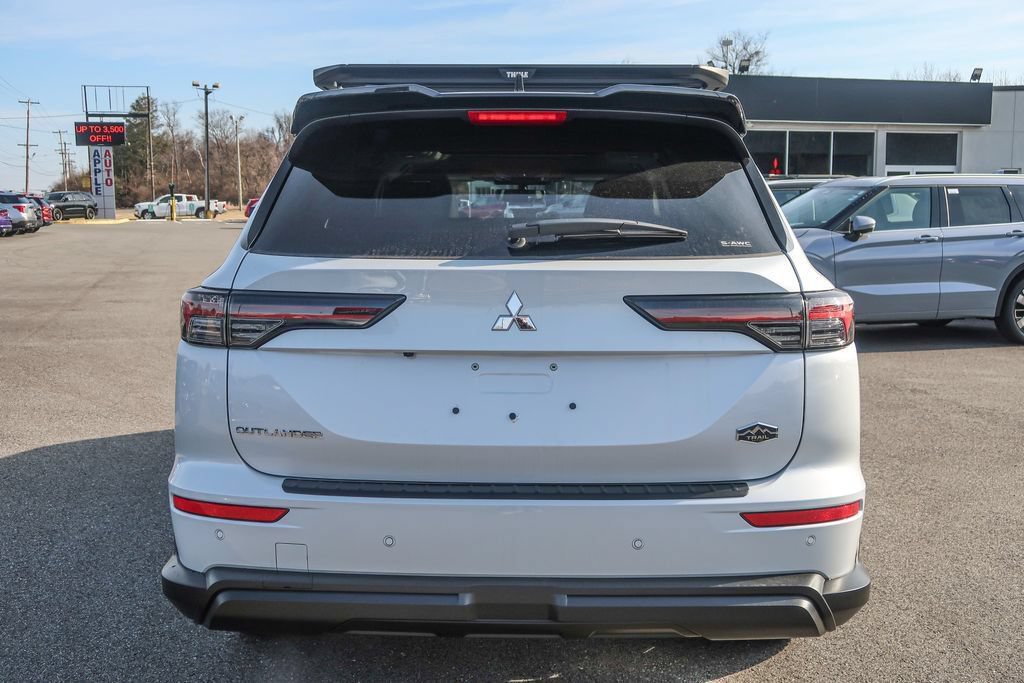 New 2026 Mitsubishi Outlander AWD image 11