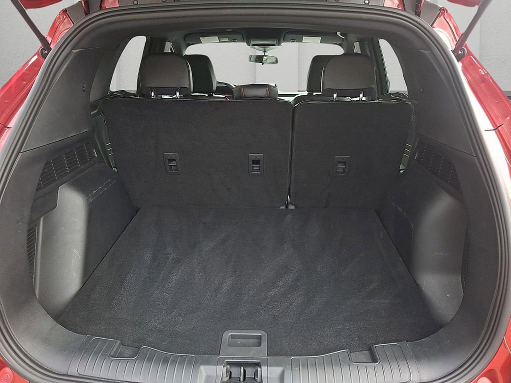 Used 2025 Ford Escape ST-Line w/ Cold Weather Package image 29