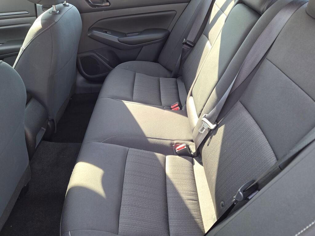 Used 2025 Nissan Altima 2.5 S image 15