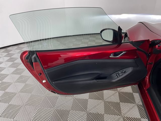 Used 2025 MAZDA MX-5 Miata RF Grand Touring w/ Weather Package RWD image 18