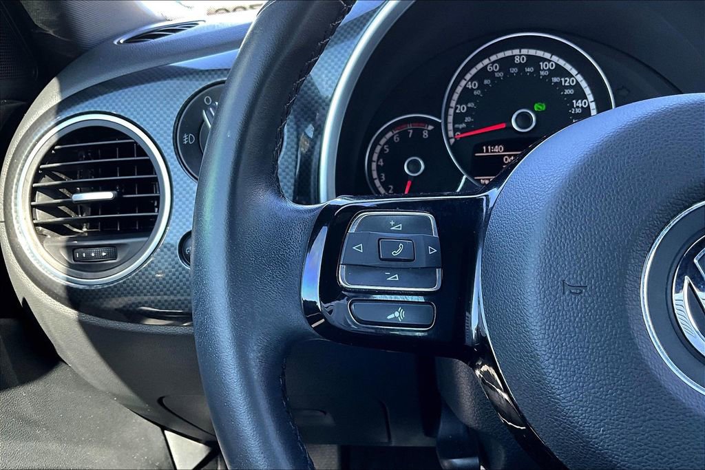 Used 2014 Volkswagen Beetle R-Line image 9