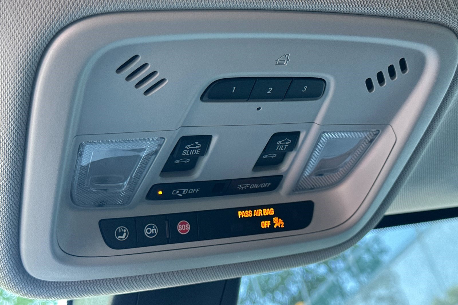 Used 2020 Chevrolet Traverse Premier w/ Redline Edition image 22