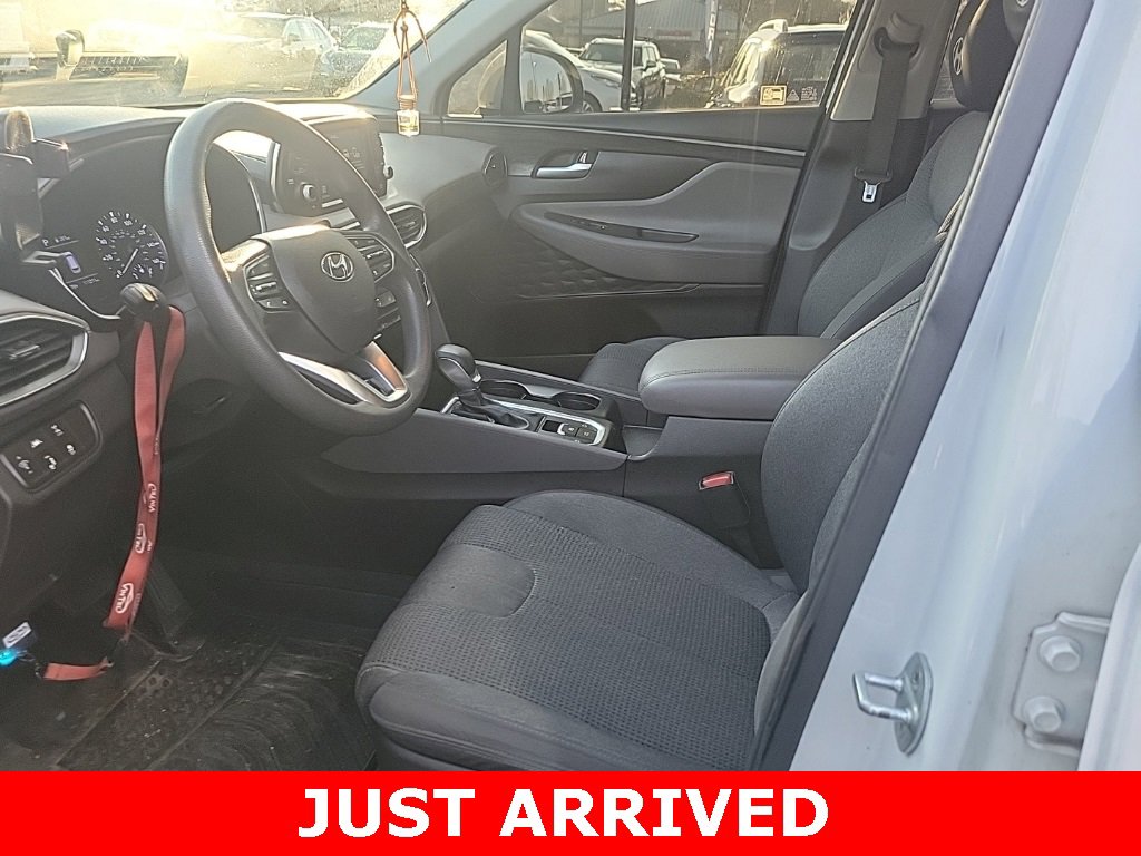 Used 2019 Hyundai Santa Fe SE image 5