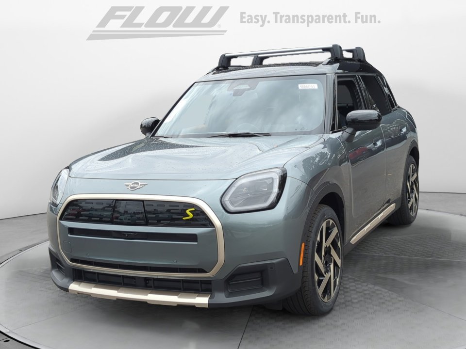 New 2025 MINI Cooper Countryman SE image 3