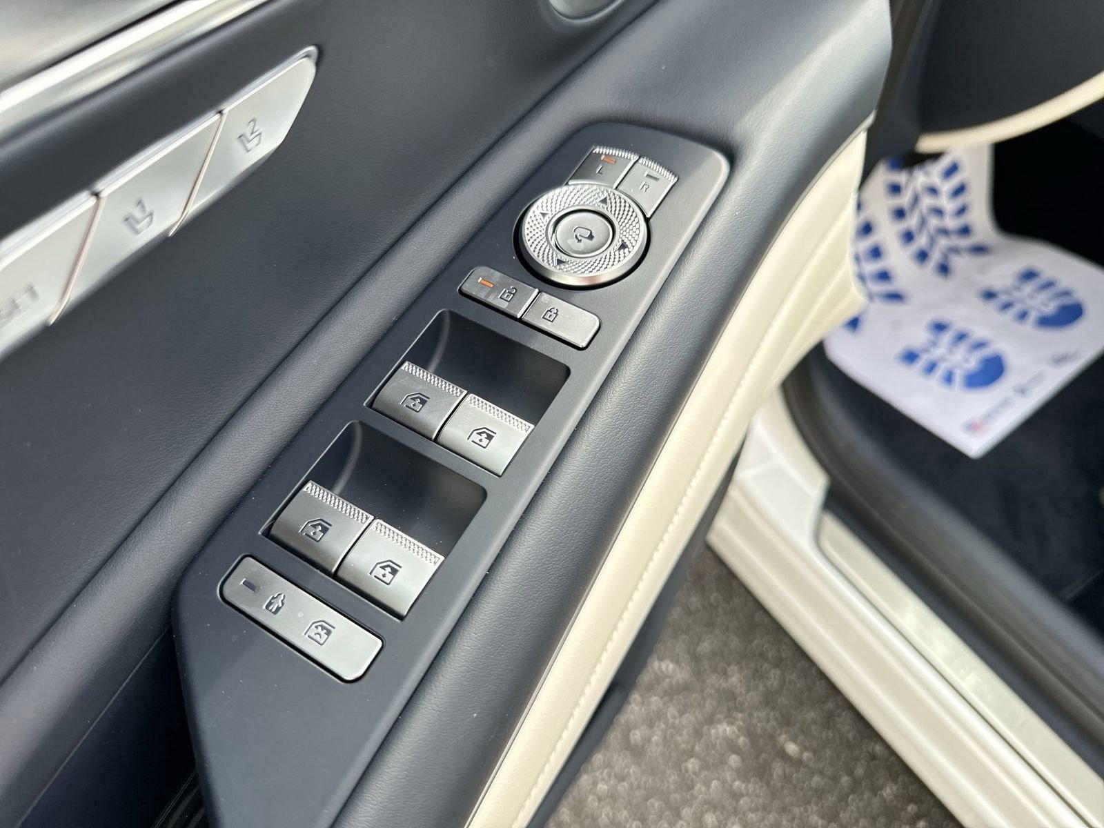 New 2025 Genesis GV80 3.5T Prestige image 19