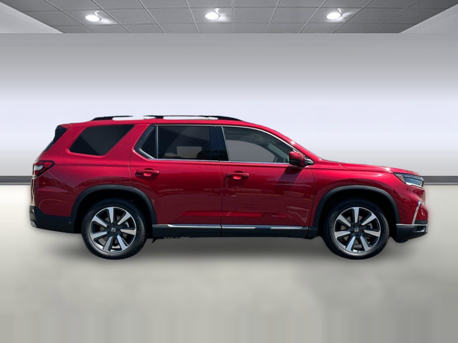 New 2025 Honda Pilot Touring image 7