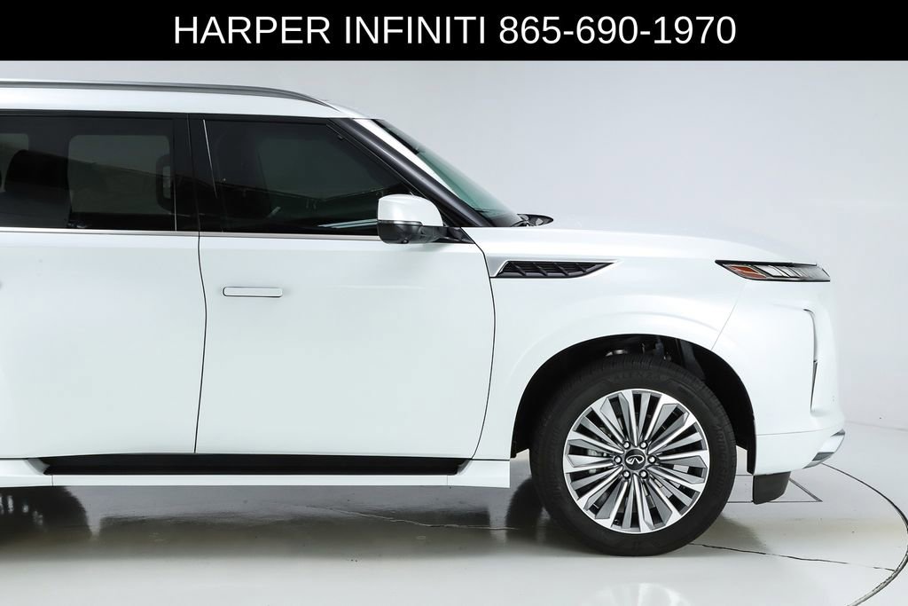 Used 2025 INFINITI QX80 Sensory AWD/4WD image 13