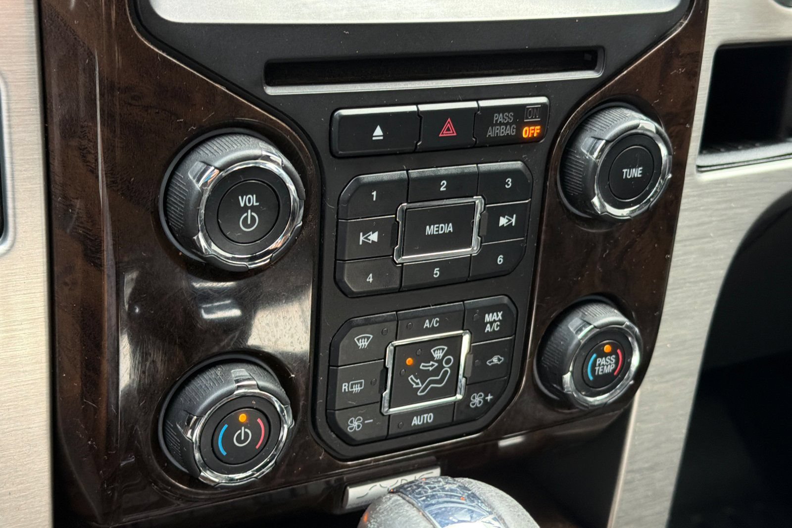 Used 2013 Ford F150 Platinum AWD/4WD image 18