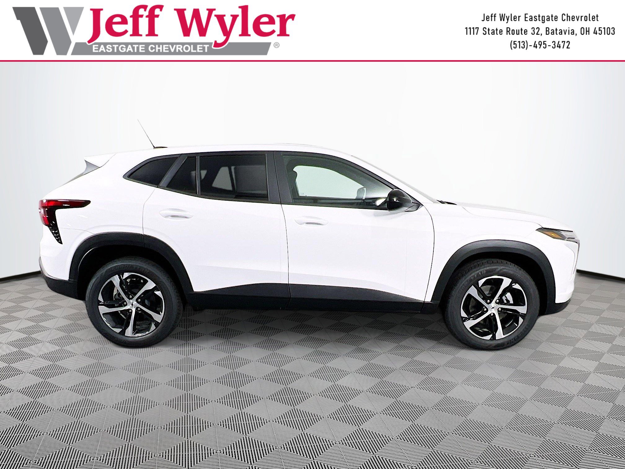 New 2026 Chevrolet Trax RS w/ Sunroof Package FWD image 31