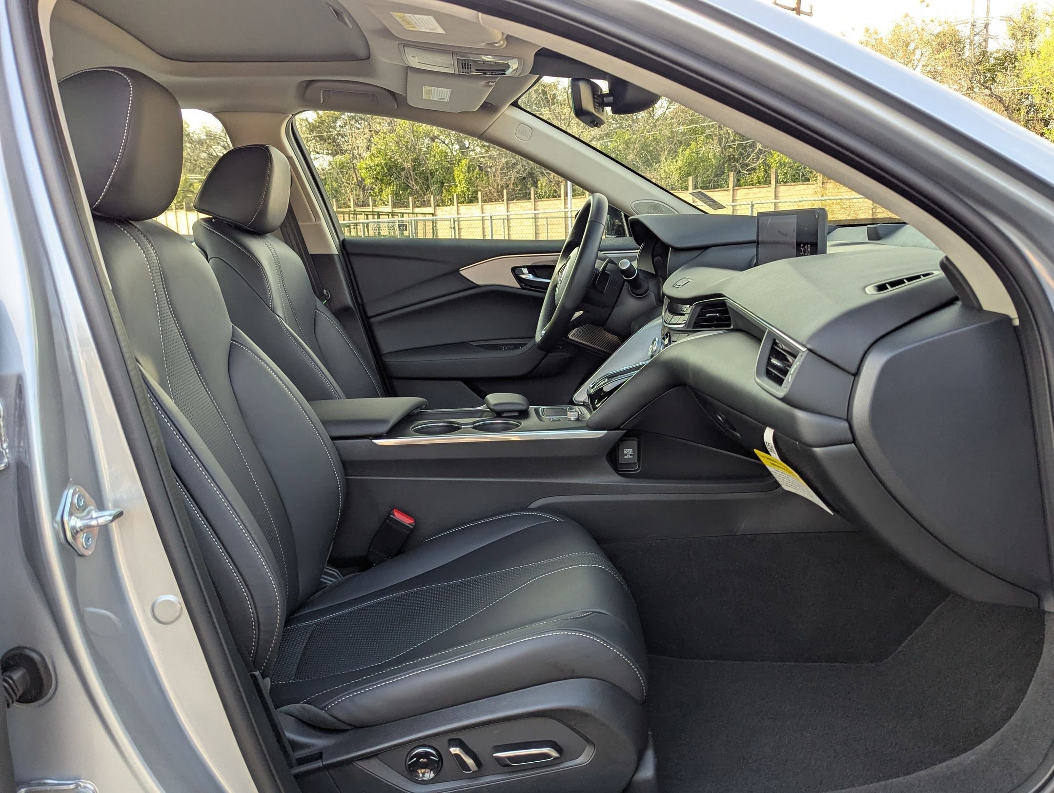 Certified 2025 Acura TLX w/ Technology Package FWD image 28
