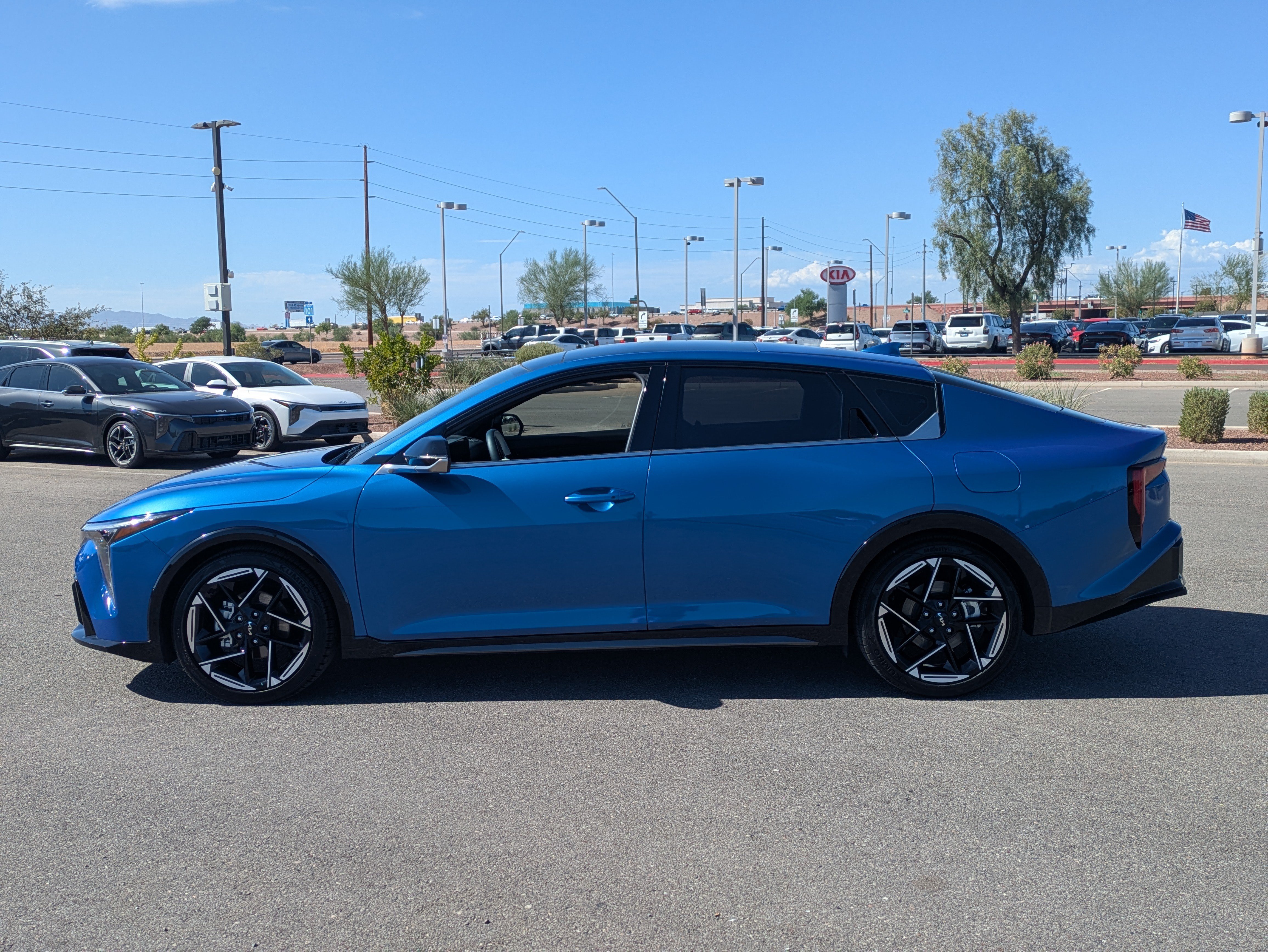 Certified 2025 Kia K4 GT-Line w/ GT-Line Premium Package FWD image 2