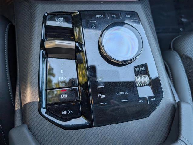 Used 2025 BMW X3 xDrive30i w/ Premium Package image 11