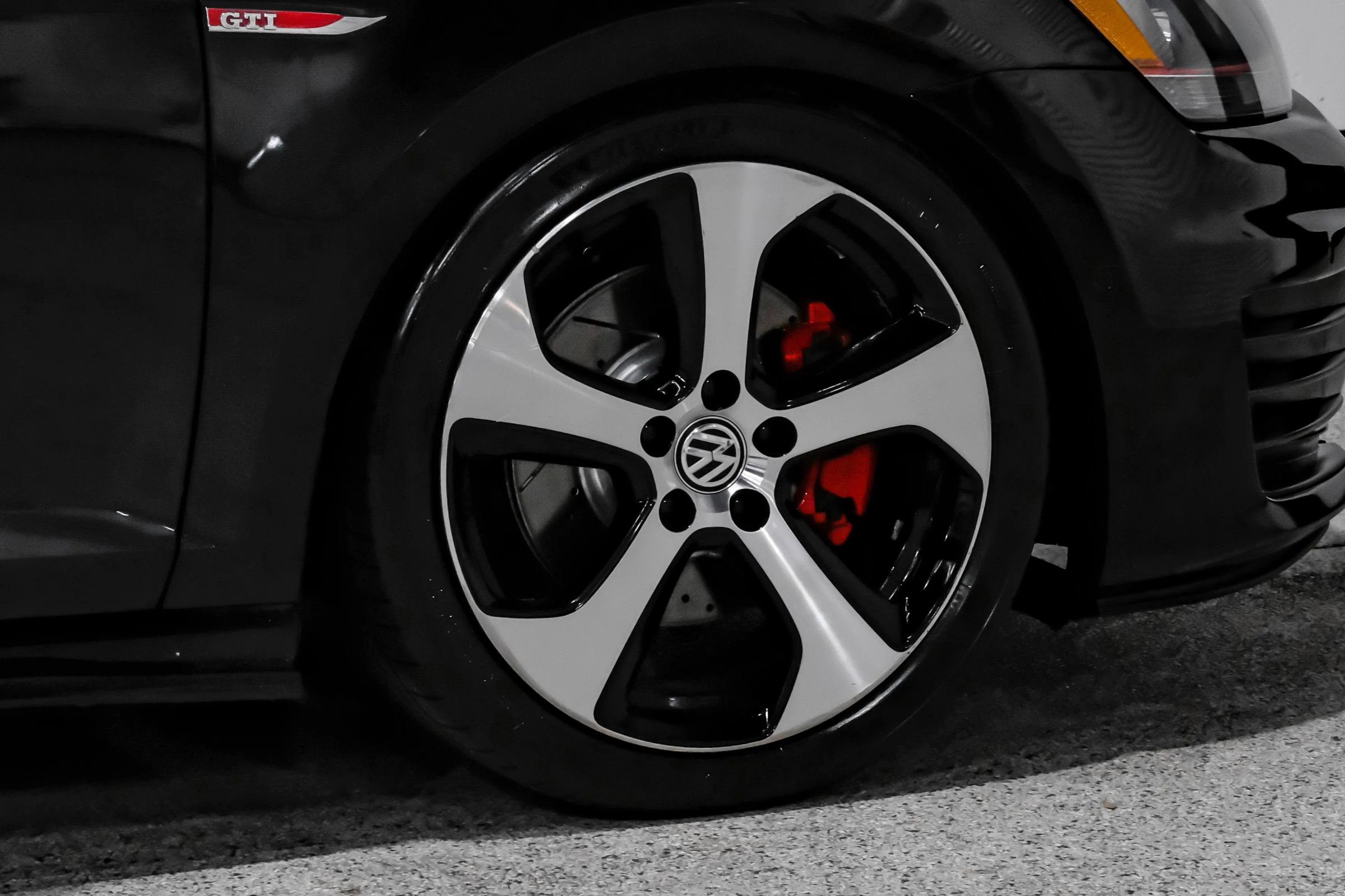 Used 2016 Volkswagen GTI SE FWD image 73