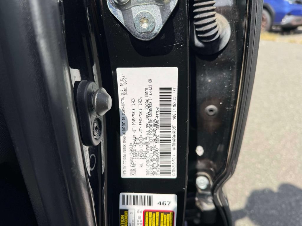 Used 2022 Toyota Tacoma SR5 AWD/4WD image 13