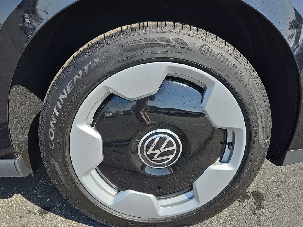 New 2025 Volkswagen ID. Buzz 1st Edition RWD image 15